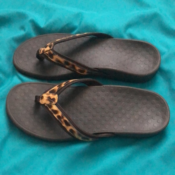 Vionic Flip Flops - Picture 9 of 9